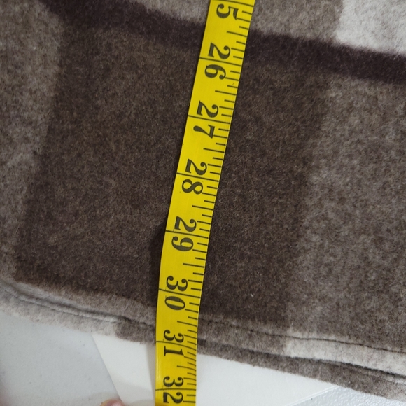 H & M Felted Oversized plaid shirt in woven felted fabric Jacket, - Picture 9 of 10